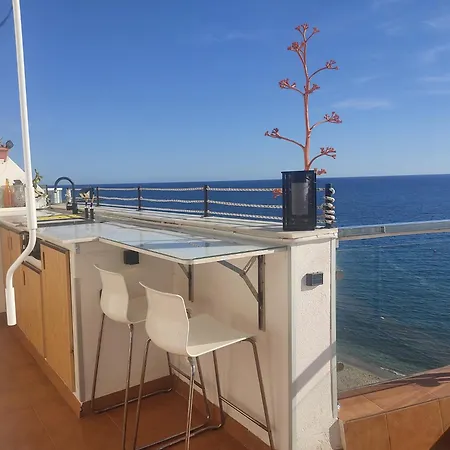 Tu Barco Apartment Almeria