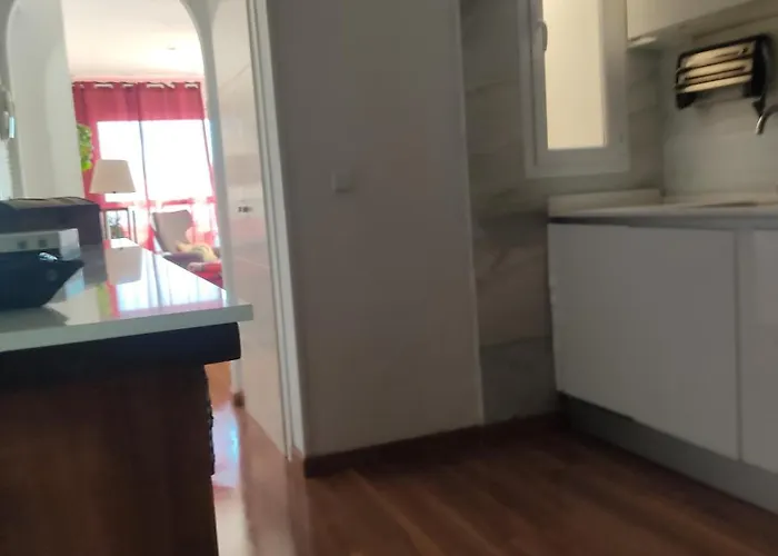 Tu Barco Apartment Almeria
