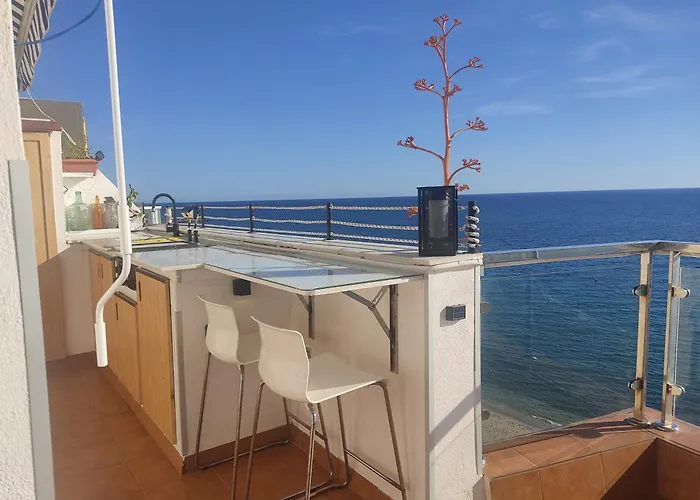Tu Barco Apartment Almeria